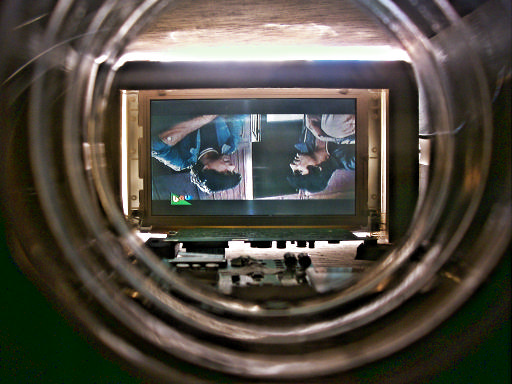 31_lcd_as_seen_from_triplets_after_switching_on.jpg